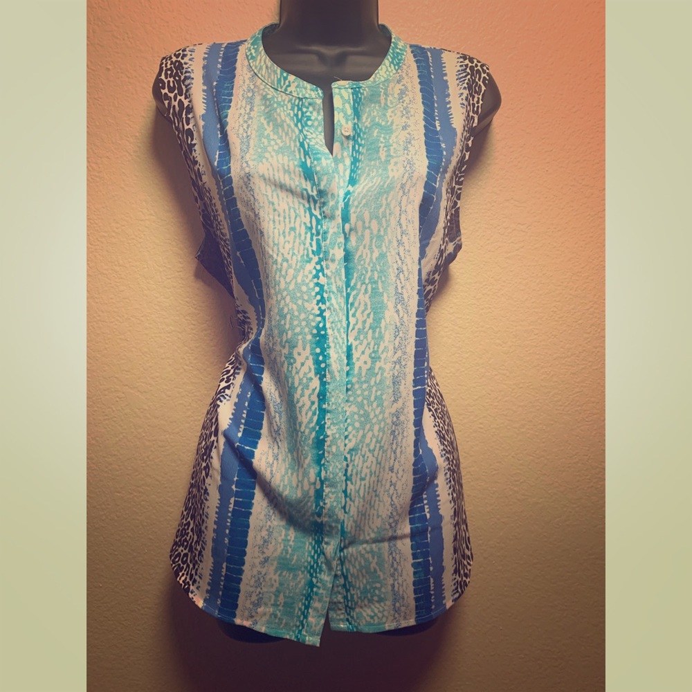 NWOT Apt 9 Multi-colored sleeveless button down XL